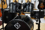 Dixon Drumset FUSE mit Mapex 800er Black Hardware und Centent Dark Star B-20 Cymbals