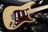 Fender Electric Guitar Stratocaster USA Buddy Guy Signature Honey Blonde Jg. 2006 inkl. Koffer, Occasion in perfektem Zustand