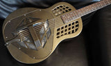 Regal Resonator Stahlsaitengitarre RC-58TT Tricone Black Brass Powder-coated