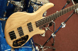 Cort E-Bass Action DLX AS-4 OPN Open Pore Natural mit Markbass MB-1 Elektronik