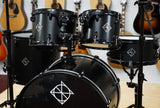 Dixon Drumset FUSE mit Mapex 800er Black Hardware und Centent Dark Star B-20 Cymbals