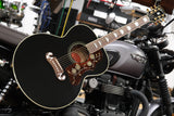 Gibson Acoustic Guitar Elvis SJ-200 in Schwarz inkl. Koffer und L.R. Baggs Pickup