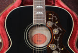 Gibson Acoustic Guitar Elvis SJ-200 in Schwarz inkl. Koffer und L.R. Baggs Pickup