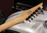 Ibanez Electric Guitar S420-WK mit dem legendären Ibanez ZR Tremolo, Occ. inkl. Koffer