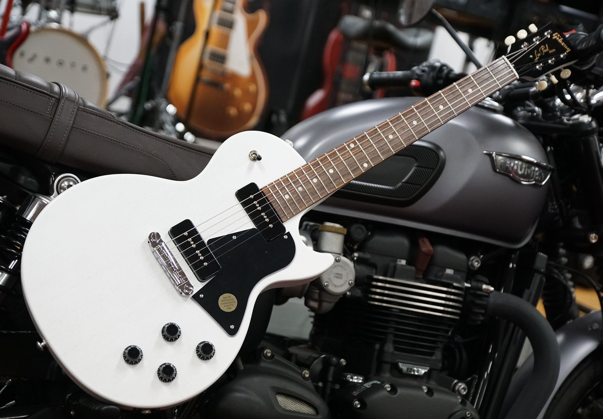 Gibson Electric Guitar Les Paul Special Tribute P-90 Worn White