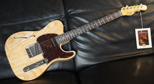 G&L Electric Guitar Semihollow ASAT Classic  Tele Natural Swamp Ash Gloss inklusive Originalkoffer