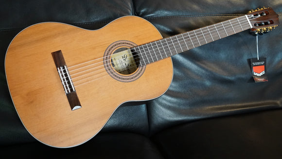 Do Santos Klassikgitarre 628mm 7/8, DS50CS628, massive Zederndecke, Boden und Zargen aus Palisander, satin lackiert