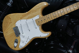 Fender Electric Guitar Stratocaster USA Ash Body - Occasion inkl. Koffer